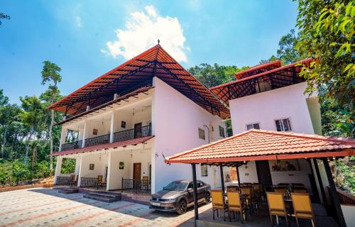 Virarajendrapet House | Navut Homestay Coorg