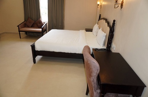 Rajawas Hotel | Neendar Heritage Resort