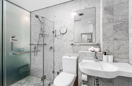 Perth Bed & Breakfast | Nest on Newcastle – T2