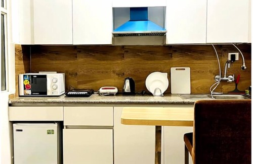 Noida Apartment | Netflix & Chill By Buddies Home