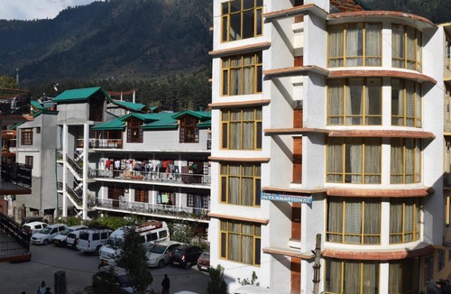 New Manali Hotel | New Ambika International Mall Road Hotel