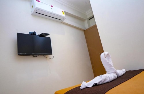 Ernakulam South Cabin | New AS Tourist Home