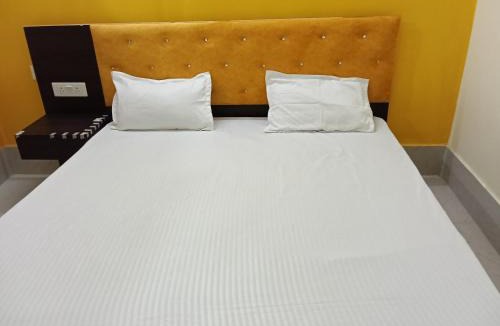 Faizabad House | New Pushpanjli grand inn