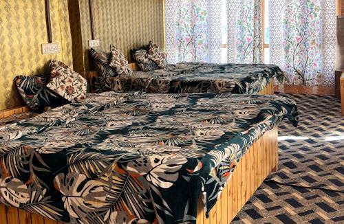 Laripora House | New snow view resort pahalgam
