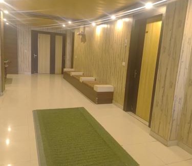 Shyamkhet Hotel | New Vybent Hotel Kainchi Dham