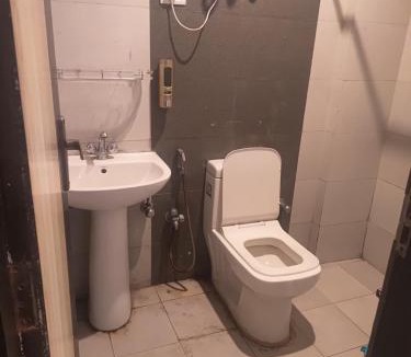 Shyamkhet Hotel | New Vybent Hotel Kainchi Dham