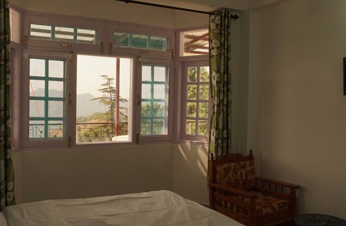 Shimla Bed & Breakfast | Newly built bnb in a pristine village