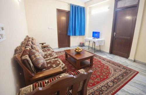 Sainik Farm Apartment | Next Level Home