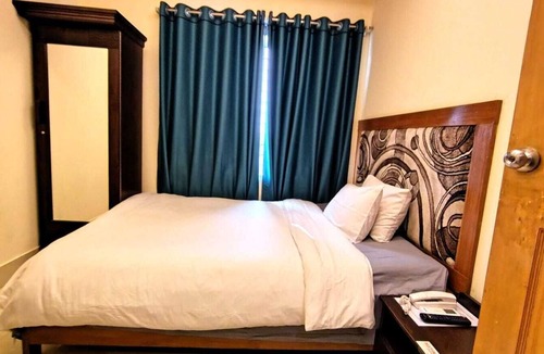 Maijdee Hotel | Nice Guest House-2
