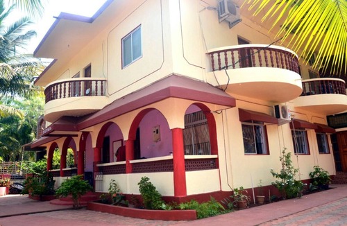 Calangute House | Non AC room near Calangute Beach