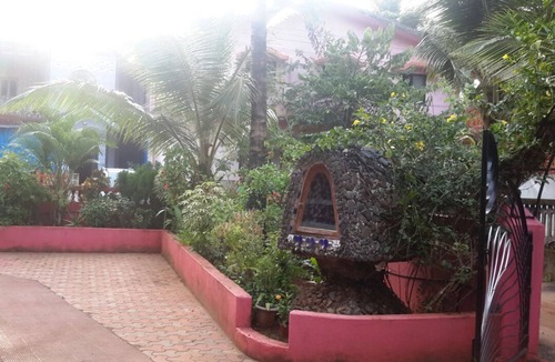 Calangute House | Non AC room near Calangute Beach