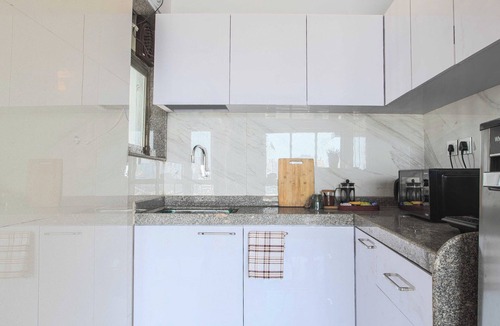 Santacruz East Apartment | Nook&Co - Khar East 1001