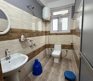 Bomdila House | Nor's Kitchen & Homestay Dirang