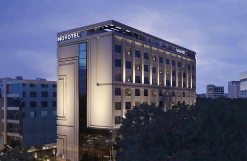 Alwarpet Hotel | Novotel Chennai Chamiers Road Hotel