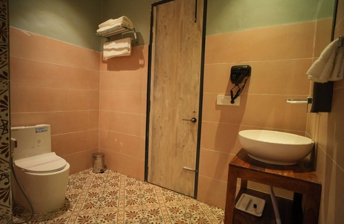 Dharampur Hotel | Oakhill Resort