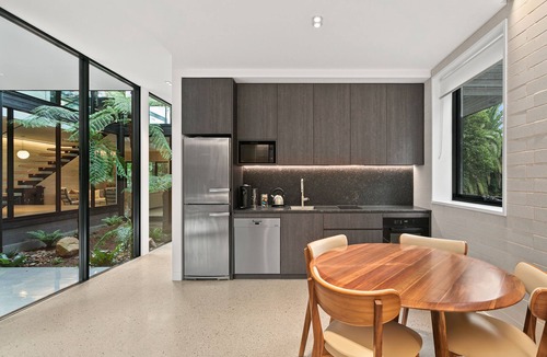 Stanwell Park House | Ocean View Escarpment Escape - Beach and Bush Holidays in Style