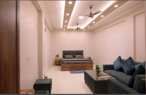 Patna Hotel | Om Hotel
