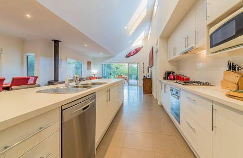 Smiths Beach House | Open plan home on Barramundi Ave, Smiths Beach