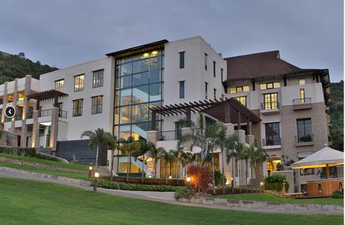 Pune Resort | Oxford Golf Resort