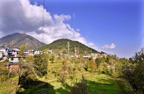 Naddi Hotel | OYO 12907 Hotel Isha Residency