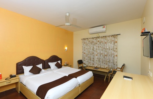 Mylapore Hotel | OYO 14933 RPR Residency