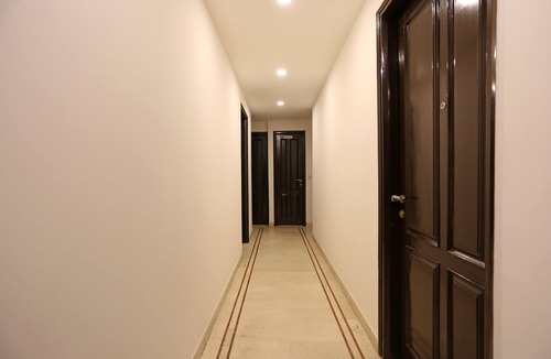 Safdarjung Enclave Hotel | OYO Flagship 746 Bhikaji Cama Place