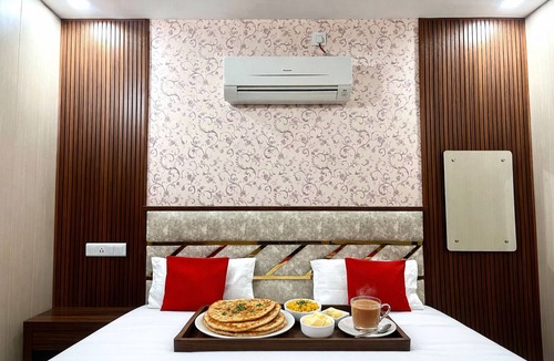 Talwandi Sabo Hotel | Paradise Inn Hotel & Party Hall