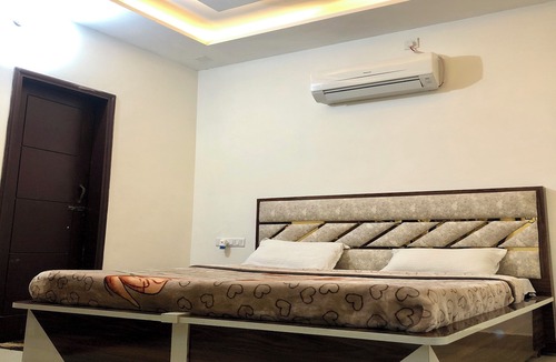 Talwandi Sabo Hotel | Paradise Inn Hotel & Party Hall