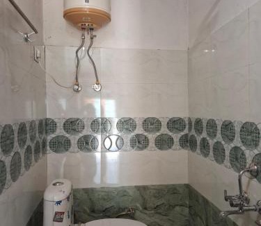 Ghiyagi House | Paras Homestay