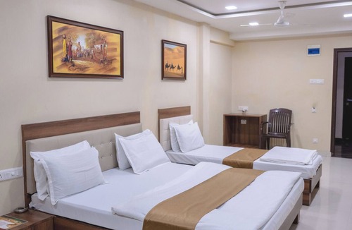 Bhuj Hotel | Park View Residency