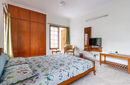 Craig Park Layout Apartment | Parkway Home by JadeCaps 4bhk MG Road Wifi Kitchen