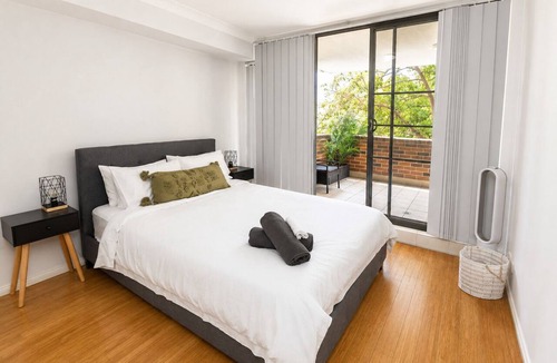 Parramatta CBD Apartment | Parramatta Central Suite