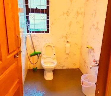 Kotdwara Hotel | Parvat view