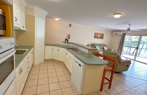Bellara Apartment | Passage Blue