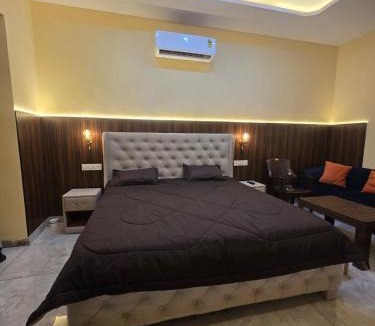 Chandigarh Villa | Peaceful Getaway - Homestay Near Airport