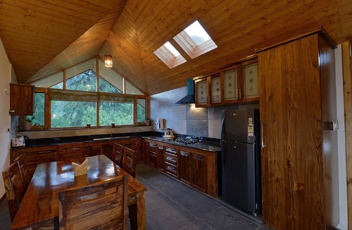 Naggar Villa | Penthouse with Amazing views