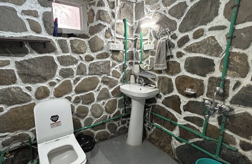 Naggar Bed & Breakfast | Perfect 1-bedroom bed and breakfast in adorable Naggar