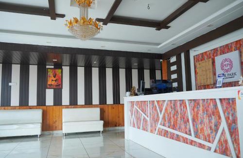 Gunehr Hotel | Pink Park by Panache Hotels
