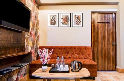 Park Street House | Premium Circus Avenue Rockstar