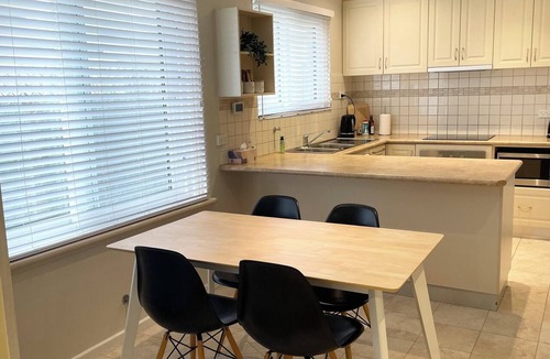 Kardinya House | Private and Secure, 3 bed 1.5 bath