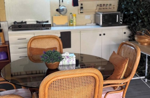 Rockingham Apartment | Private Pool Studio with Cabana, Quiet Rockingham Retreat for Couples