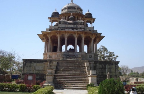 Bundi Resort | Private room ∙ 3 guests
