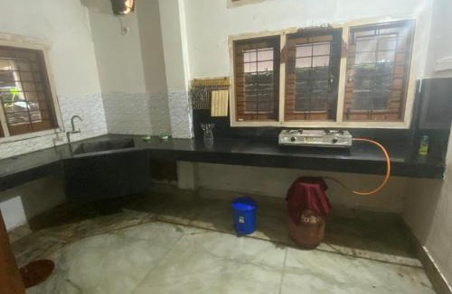 Gauhati House | Purple Orchid