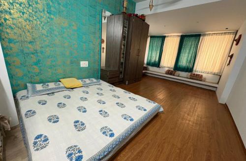 Kolhapur Apartment | Pvr- home stay for women