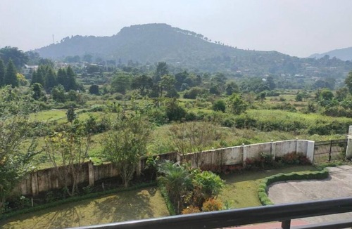 Bhimtal Apartment | Quadruple Room with Balcony A