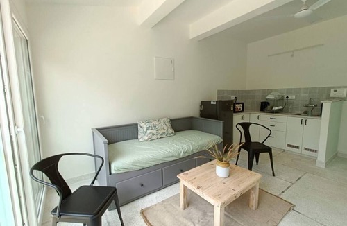 Vanelim Apartment | Quaint 1 bed apartment in a villa at Beseco bnb.n