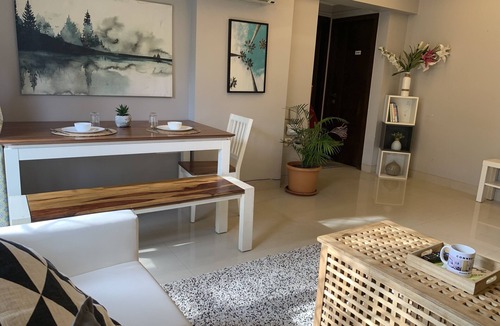 Prabhadevi Apartment | ✪Quiet Bandra 3 bedroom ✪Balconies✪Walk to Ocean✪