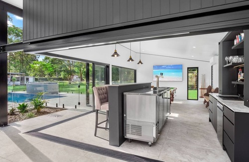 Tuncurry House | Racecourse Resort - acerage with a pool.