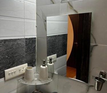 Vrindavan Apartment | RADHEY RADHEY stays