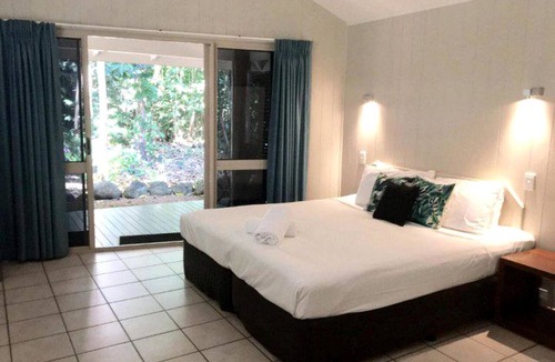 Mission Beach Cottage | Rainforest Bungalow with Ensuite Spa and Private Balcony in Queensland
